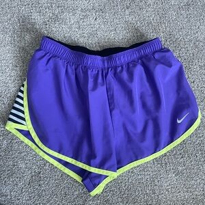 Nike dri fit shorts size xs